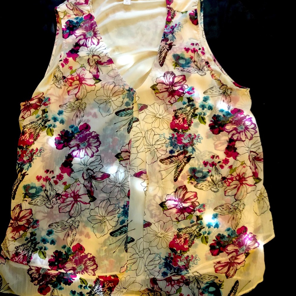 Beautiful bohemian tunic style top